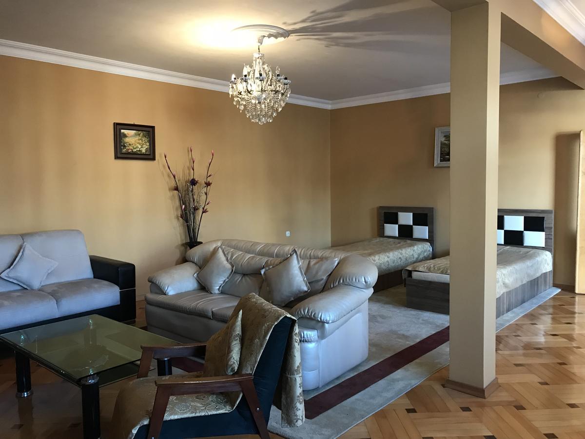 Guest House Kartvelishvili Batumi Luaran gambar